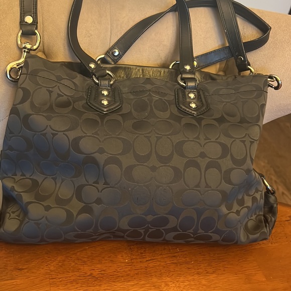 Coach monogram Shoulder Bag - Picture 6 of 12